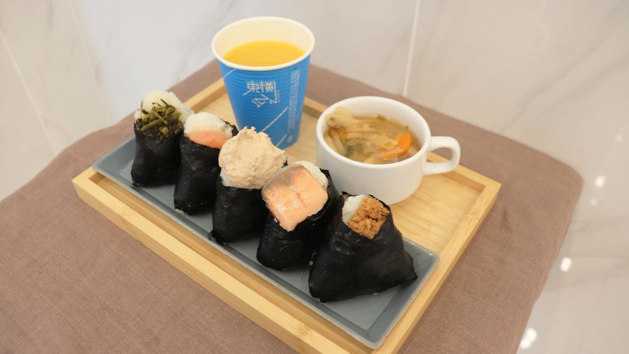 Toyoko Inn Osaka Bentencho Buitenkant foto